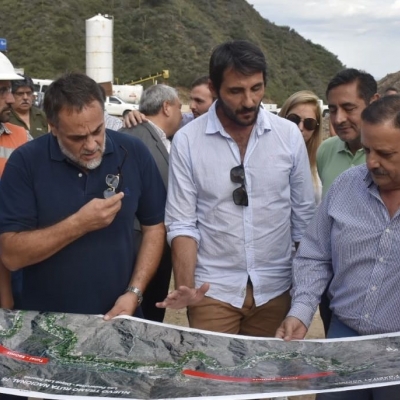 El gobernador Ricardo Quintela visitó importante obra sobre ruta nacional 75