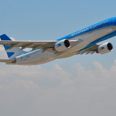 Aerolíneas Argentinas realizará nuevos vuelos a Shangái y Madrid