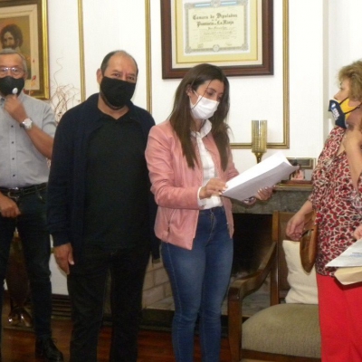 La vicegobernadora Florencia López recibió el petitorio de la AMP