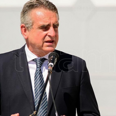 Rossi dijo que sus equipos "articulan casi diariamente" con Salud el operativo de vacunación