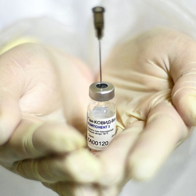 En los próximos días será aprobado el uso de la Sputnik V en mayores de 60, confirmó experta del Conicet