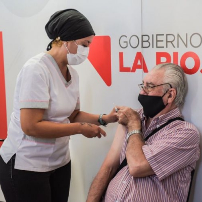 COVID 19: avanza el plan de vacunación en la ciudad Capital