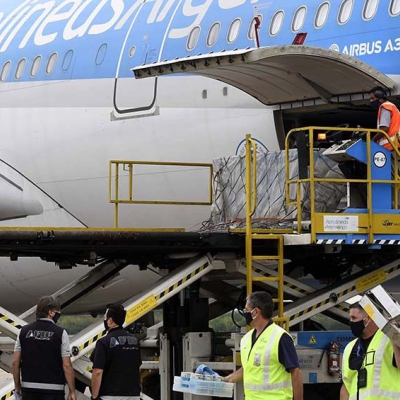 Parte otro vuelo a Moscú para traer vacunas