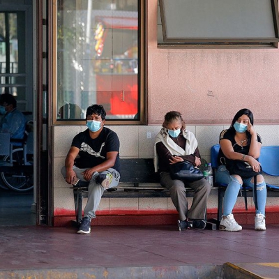Chile afronta crisis sanitaria con sólo 146 camas críticas disponibles en todo el país