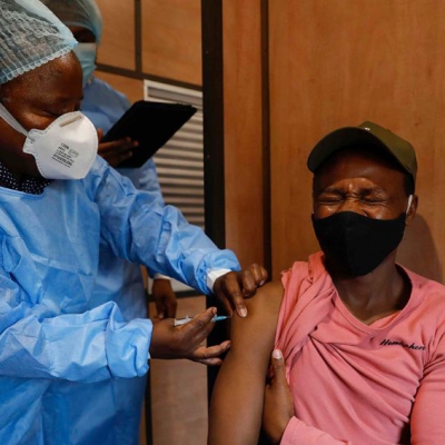 Se necesitan 150 millones de vacunas anti-Covid por mes en África