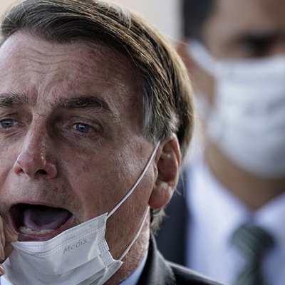 Por no estar vacunado, Bolsonaro no pudo presenciar el partido Santos-Gremio