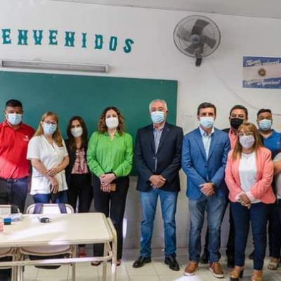 Se puso en marcha operativo de vacunación Covid en escuelas de Capital e interior