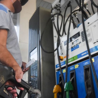 En la Rioja llenar el tanque de un auto cuesta entre $6.875 a $8.525