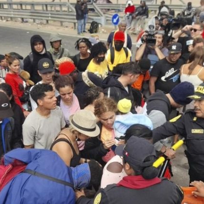 Chile pidió una "salida concordada" con Perú, pero Lima mandó militares