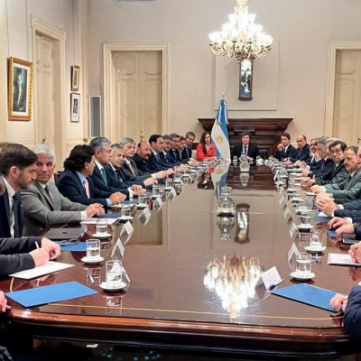 Milei pidió apoyo a los gobernadores para su plan económico y las provincias buscan más recursos