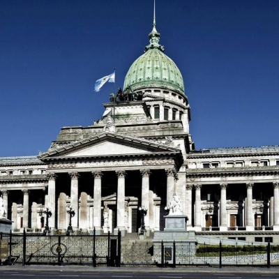 El oficialismo necesita acuerdos para respaldar el DNU de Milei en la Bicameral