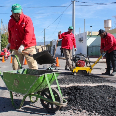 Molina declaró emergencia vial en las calles riojanas y plan de recuperación intensivo