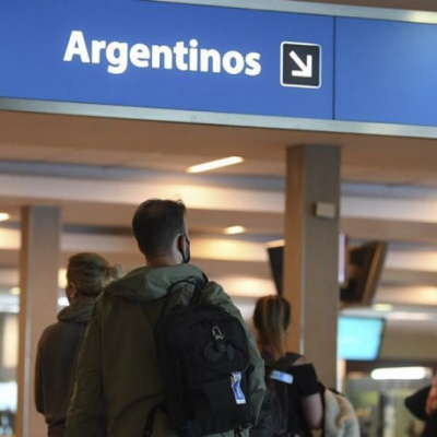 Segunda ola: cierre de fronteras, vuelos suspendidos y medidas sanitarias para viajeros