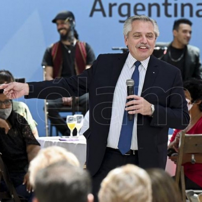El Presidente anunció un bono de fin de año de $8.000 para los jubilados que cobren la mínima