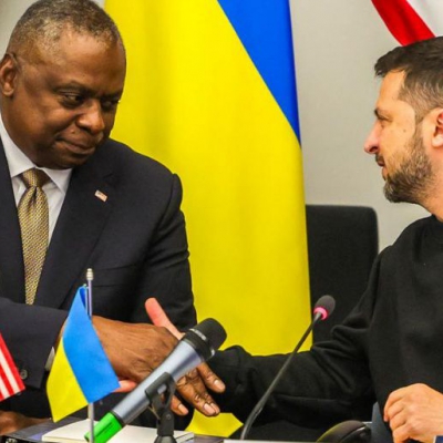 Zelenski pidió más armas a la OTAN para pelear con Rusia