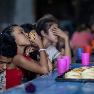 La pobreza bajó del 52,9% al que la había subido Milei al 38,1%: son casi 18 millones de personas en esa situación