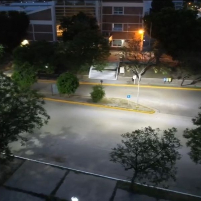 Se volvió a Iluminar la UNLaR : después de más de 5 años la Universidad cuenta con iluminación en todo el predio